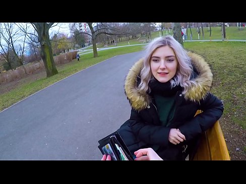 ❤️ Gleypir heitt ásamt ókunnugra fyrir peninga - blástur í garðinum eftir Evu Elfie ☑ Kynlífsmyndband hjá okkur is.bassaniluigi.ru ❌❤